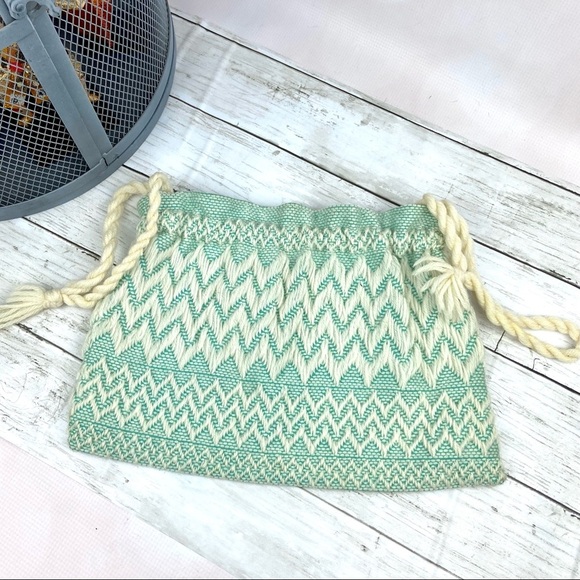 VINTAGE Mint Green Ivory Cream Woven Textile Purse Pull String Wristlet Sack Bag - Picture 2 of 5